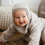 Béžová dětská kukla z merino vlny