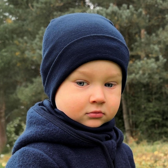 Scarf from merino wool navy blue