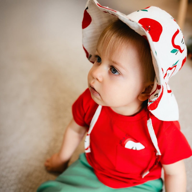 Dětský mušelínový klobouk ecru s jablíčky