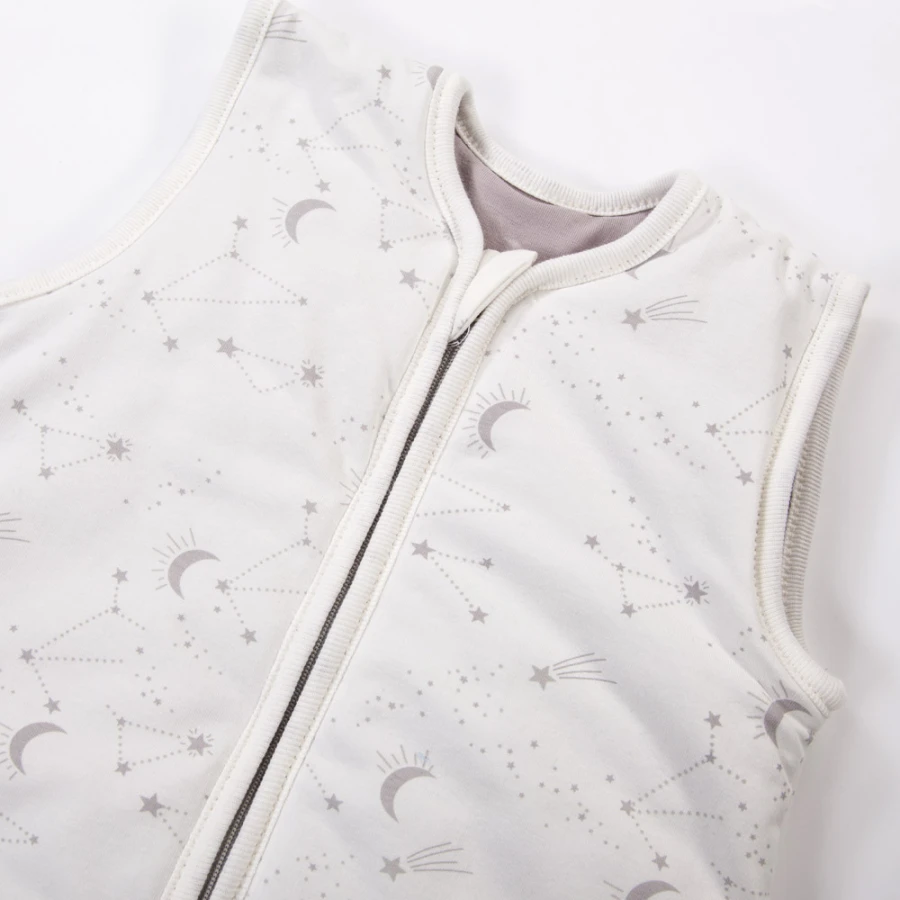 Ecru baby sleeping bag with stars 0.5 TOG