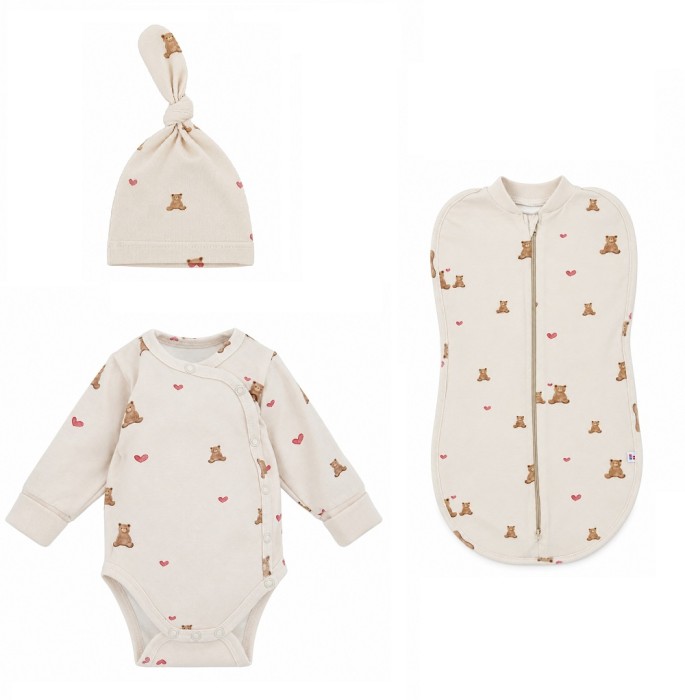 Ecru baby set with bears and hearts