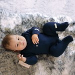 Kojenecké dupačky s kapsou SIMPLY COMFY tmavě modré