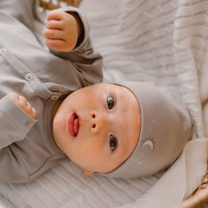 Grey baby hat with star pattern