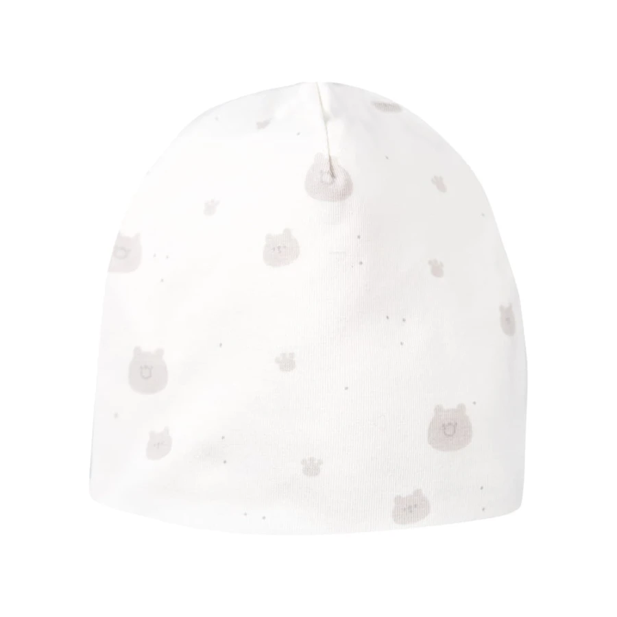 Baby hat with teddy bears pattern