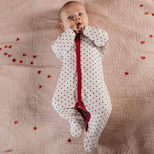 Sleepsuit white with maroon hearts