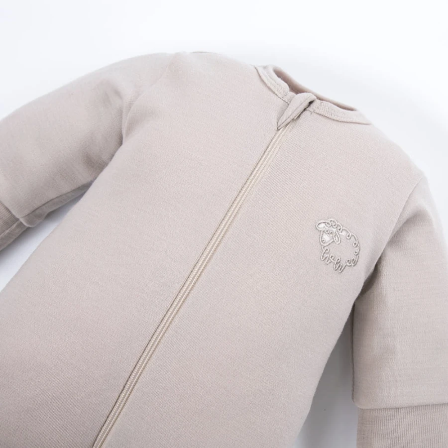 Sleepsuit from merino wool beige