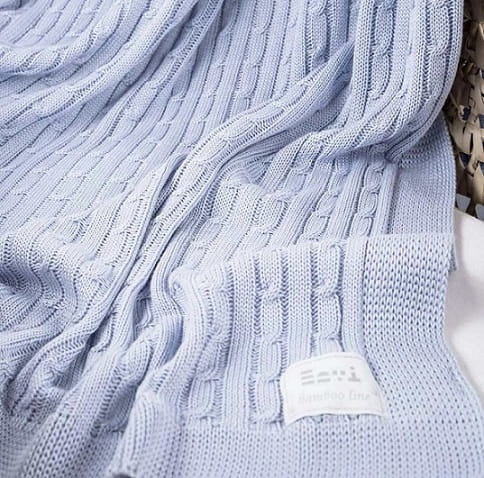 Bamboo blanket braid EEVI light blue